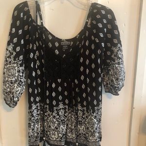 Cute women’s versatile top.. dress it up or go casual